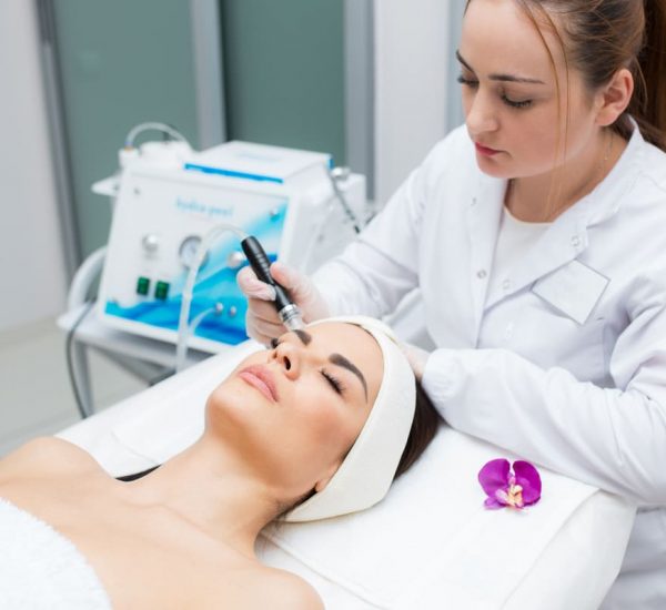 doctor-cosmetologist-makes-the-procedure-microderm-2024-10-22-01-23-49-utc(2)